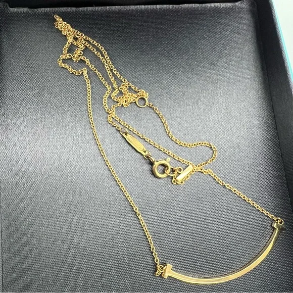 Tiffany & Co. T Smile Yellow Gold Necklace Small with Box - Picture 12 of 14